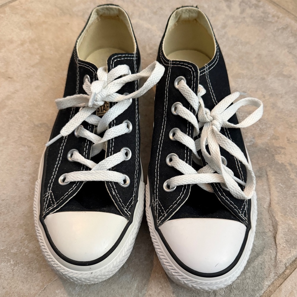 Converse All Star Chuck Taylor Low Top Black White‎ Canvas Sneaker Womens Size 6